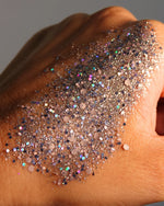 Paillettes biodégradables, 100% sans plastique, argentées, violettes holographiques et roses, vegan, cruelty free, sans plastique. Parfaites pour maquillage pailleté, festival et barbe pailletée.